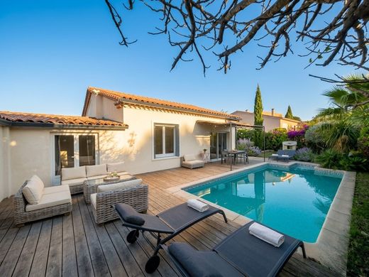 Casa de luxo - Castries, Hérault