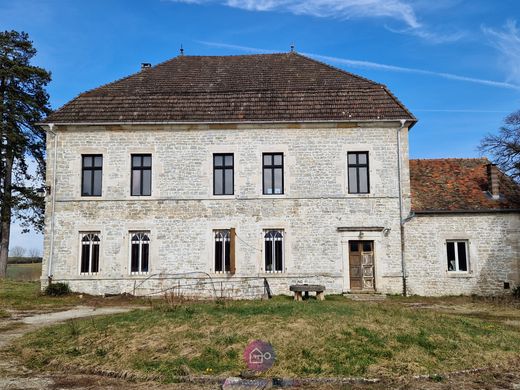 Castle in Bouhans-lès-Montbozon, Haute-Saône