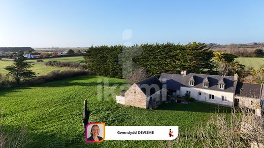 Plonéour-Lanvern, Finistèreの高級住宅