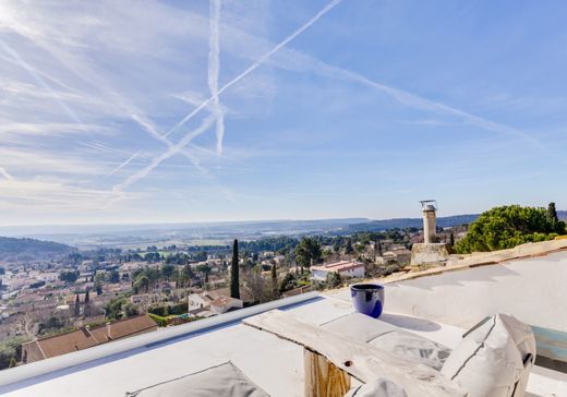 Luxury home in Éguilles, Bouches-du-Rhône
