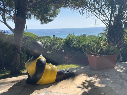 Luxus-Haus in Sainte-Maxime, Var