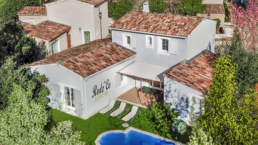 ‏בתי יוקרה ב  Saint-Saturnin-lès-Apt, Vaucluse