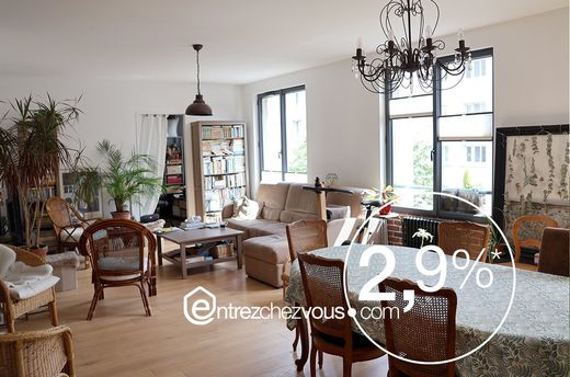 Apartment / Etagenwohnung in Caen, Calvados