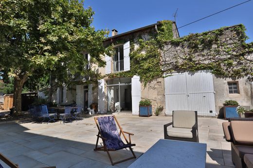 Noves, Bouches-du-Rhôneのヴィラ