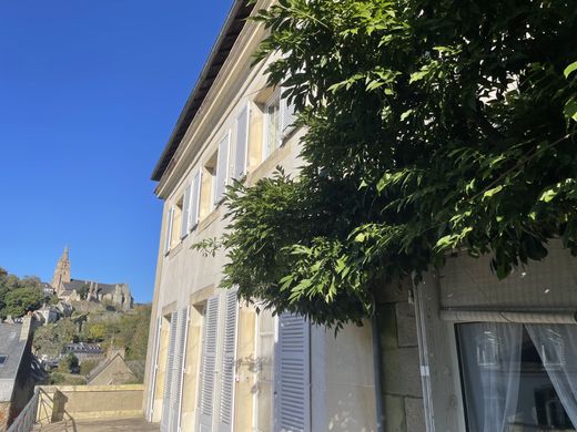 Lannion, Côtes-d'Armorの高級住宅