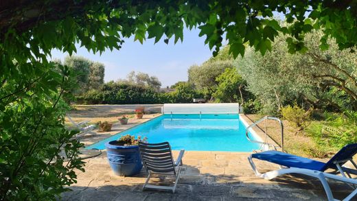 منزل ﻓﻲ Uzès, Gard