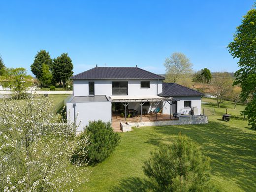 Luxury home in Montchaude, Charente