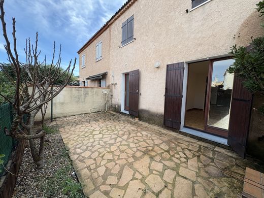 Luxus-Haus in Six-Fours-les-Plages, Var