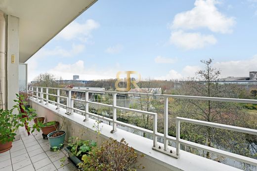 Appartement à Buttes-Chaumont, Villette, Bas Belleville, Paris