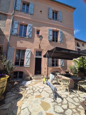 Maison de luxe à Caussade, Tarn-et-Garonne