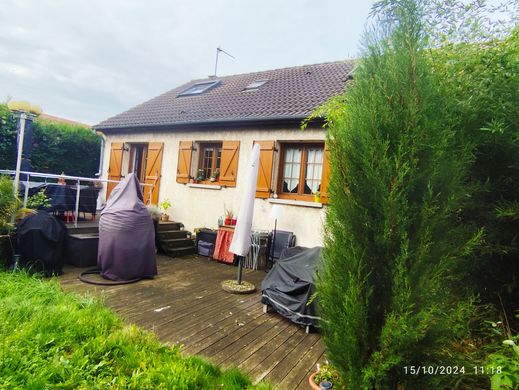 Casa di lusso a Sannois, Val d'Oise