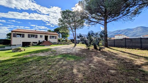 Luxury home in Vilallonga dels Monts, Pyrénées-Orientales