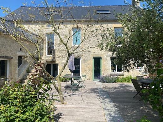 Luxury home in Bayeux, Calvados