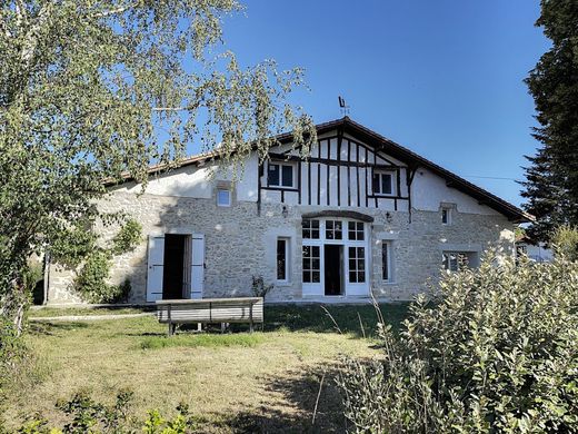 Bazas, Girondeの高級住宅