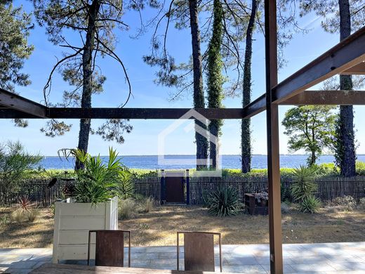 Luxury home in Lacanau, Gironde