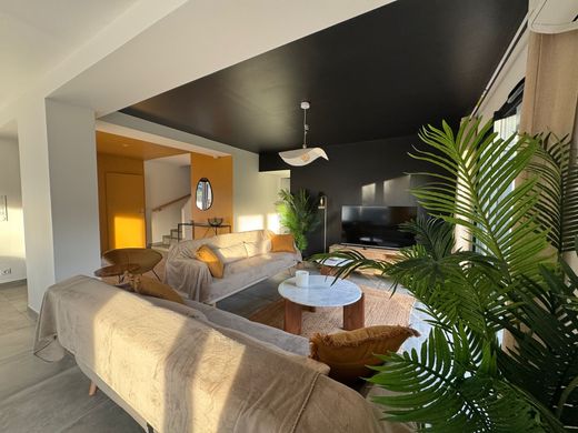 Luksusowy dom w Tassin-la-Demi-Lune, Rhône