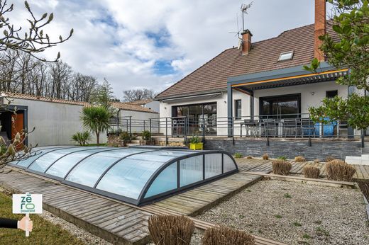 Luxus-Haus in Challans, Vendée