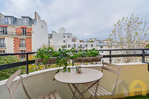 아파트 / La Muette, Auteuil, Porte Dauphine, Paris