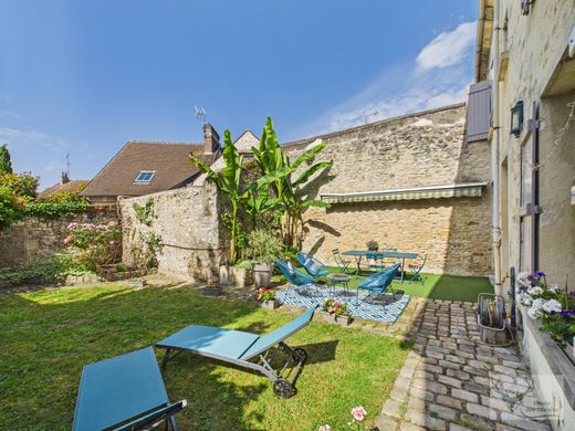 Maison de luxe à Senlis, Oise