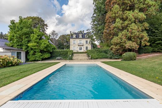 Maison de luxe à Pierrefonds, Oise