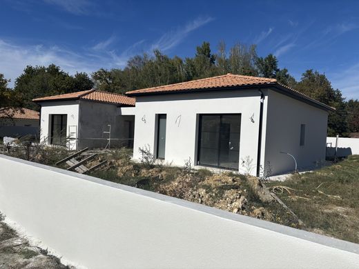 Casa di lusso a Loupes, Gironda