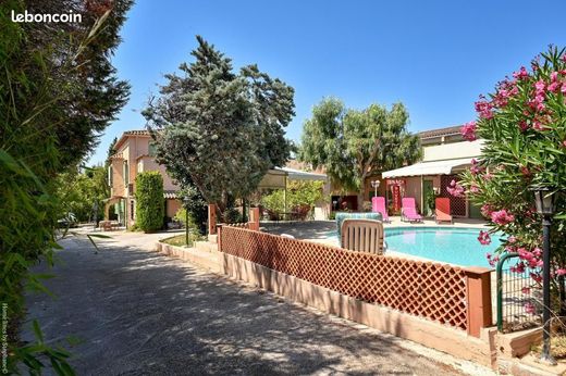 Luxus-Haus in Six-Fours-les-Plages, Var