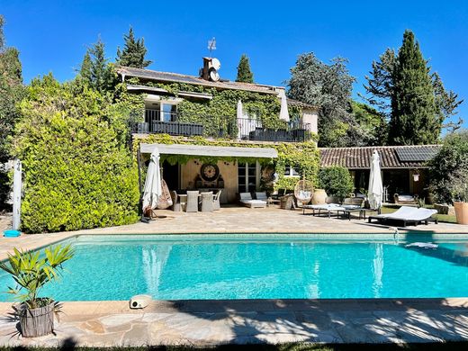 Villa en Mougins, Alpes Marítimos