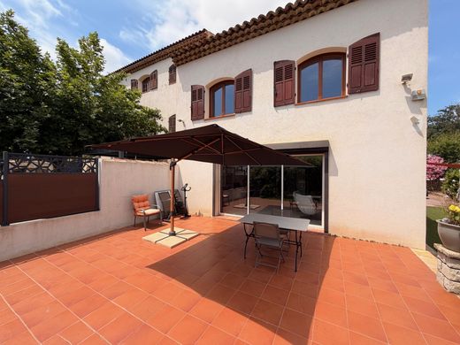Luksusowy dom w Le Castellet, Var