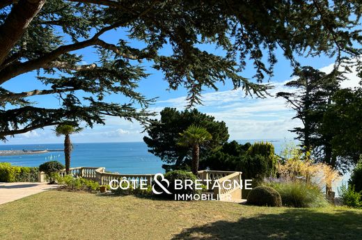 豪宅  Saint-Brieuc, Côtes-d'Armor