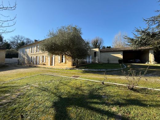 Luxury home in Arveyres, Gironde