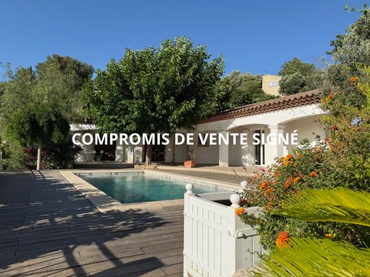 Luxus-Haus in Ollioules, Var