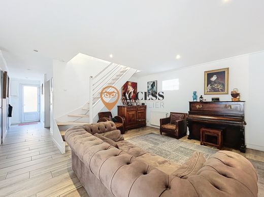 Luxury home in Andilly, Val d'Oise