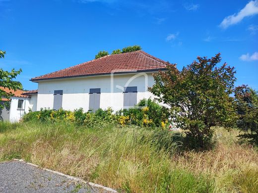 Luxury home in Biscarrosse, Landes