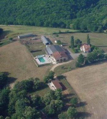 Luxury home in Montcabrier, Lot