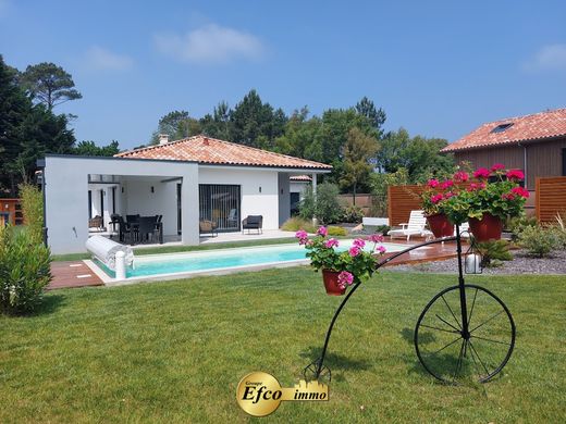 Luxury home in Messanges, Landes