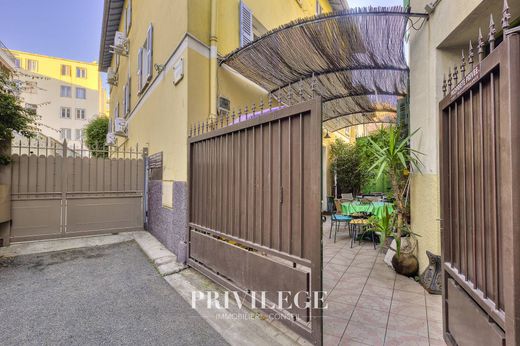 ‏בתי יוקרה ב  ניס, Alpes-Maritimes