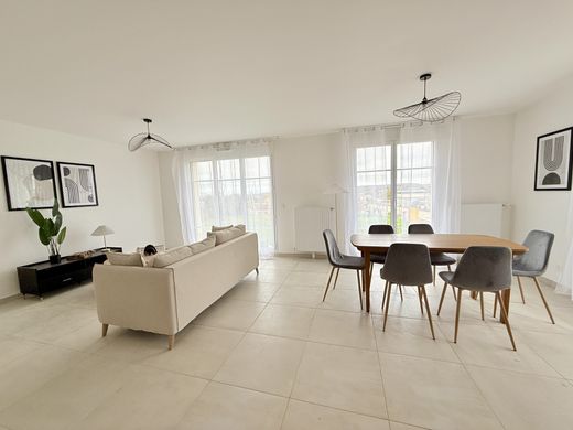 Luxury home in Morainvilliers, Yvelines