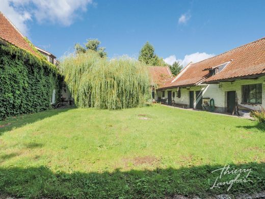 Luxury home in Auchy-lez-Orchies, North