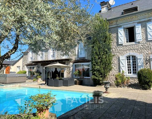 Luxury home in Tarbes, Hautes-Pyrénées