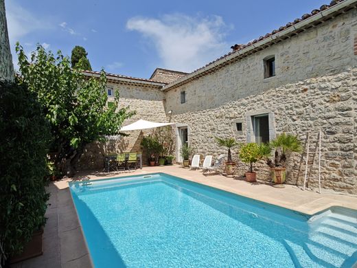 Villa in Saint-André-de-Cruzières, Ardèche