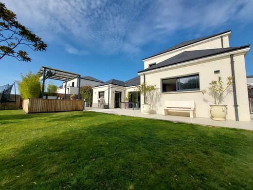 Luxury home in Ingré, Loiret