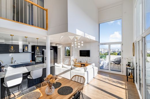 Apartment in Asnières-sur-Seine, Hauts-de-Seine