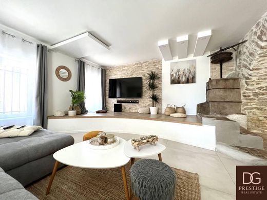 Apartment in Vallauris, Alpes-Maritimes