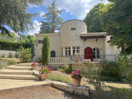 Luxus-Haus in Sault, Vaucluse