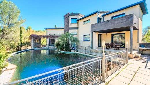 Prades-le-Lez, Héraultの高級住宅