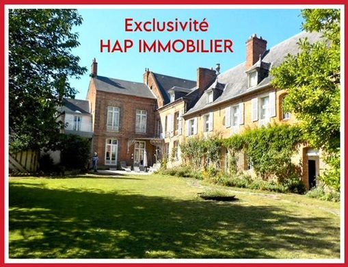 Luxury home in Aumale, Seine-Maritime