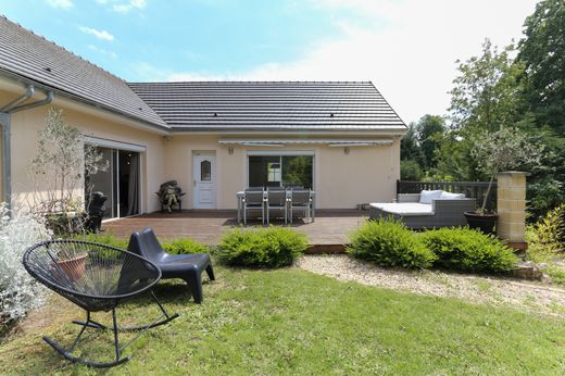 منزل ﻓﻲ Orgeval, Yvelines