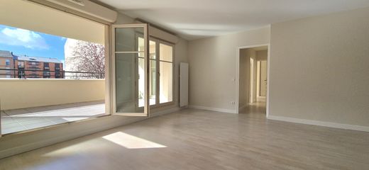 Apartment / Etagenwohnung in Le Vésinet, Yvelines