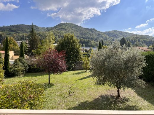 豪宅  Tournon-sur-Rhône, Ardèche