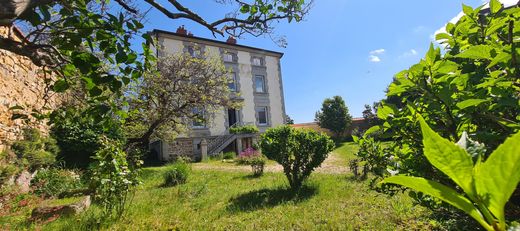 Luxe woning in Yssingeaux, Haute-Loire